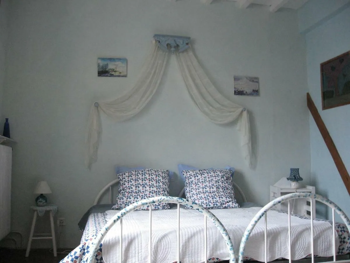 Bed and Breakfast Le Marques à Saint-Frajou 3*,